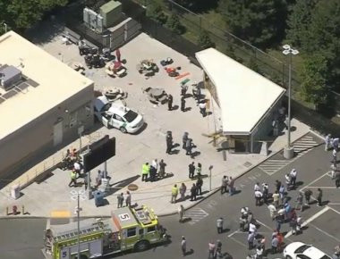 ΕΚΤΑΚΤΟ: Αυτοκίνητο χτύπησε πεζούς στη Βοστόνη - Υπάρχουν δέκα τραυματίες (φωτό, βίντεο) (upd2)